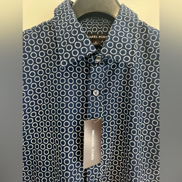 Michael Kors men’s button down In navy - Picture 4 of 8